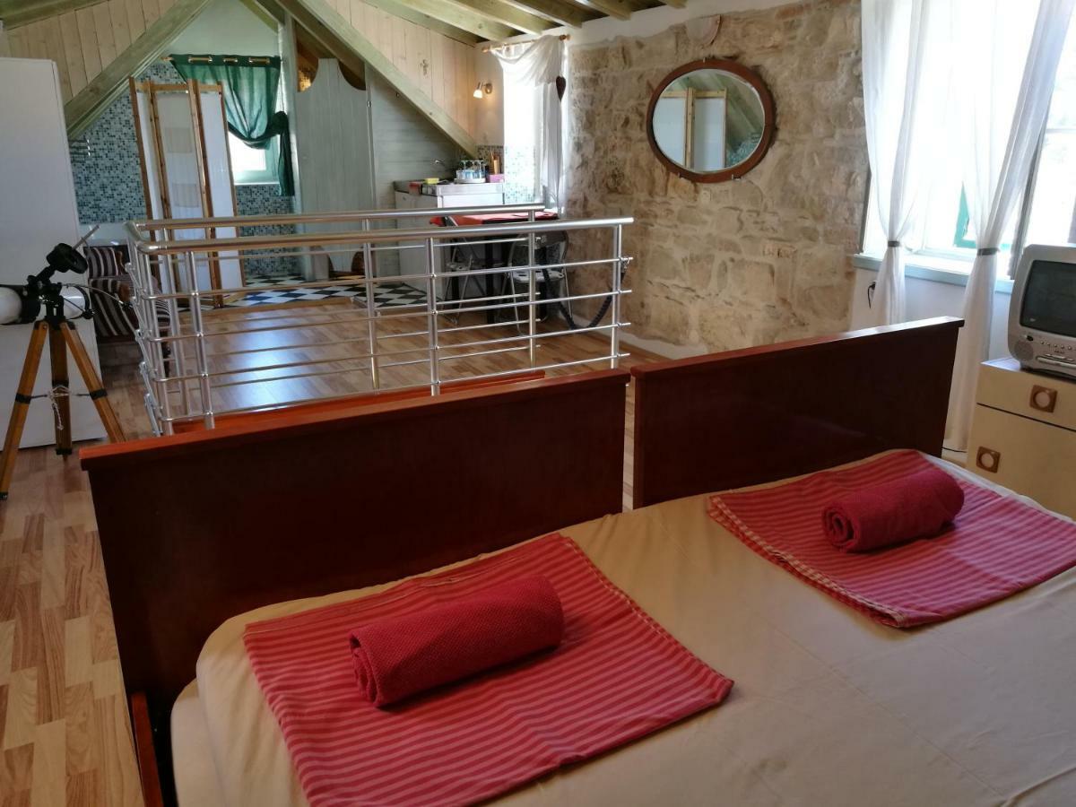 Buena Vis-Ta Apartments With The Sea View Bagian luar foto